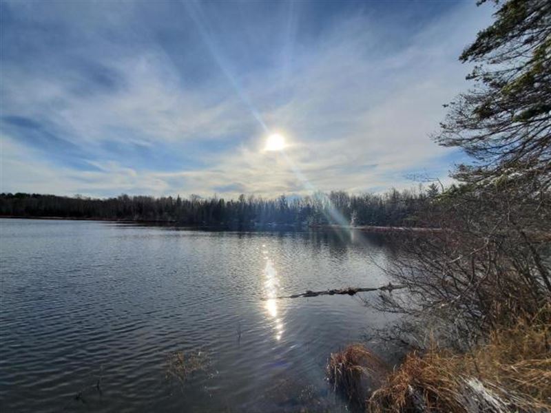 Ouimetta Lake Escape : Eisenstein : Price County : Wisconsin