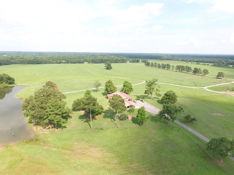 Large Cattle Ranch Home Little : Sheridan : Grant County : Arkansas