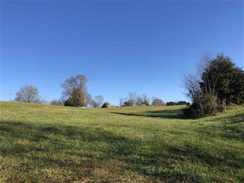6 Acres Unrestricted Land East TN Land for Sale in Greeneville
