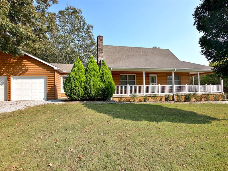 Beautiful Country Home Near River : Tecumseh : Ozark County : Missouri