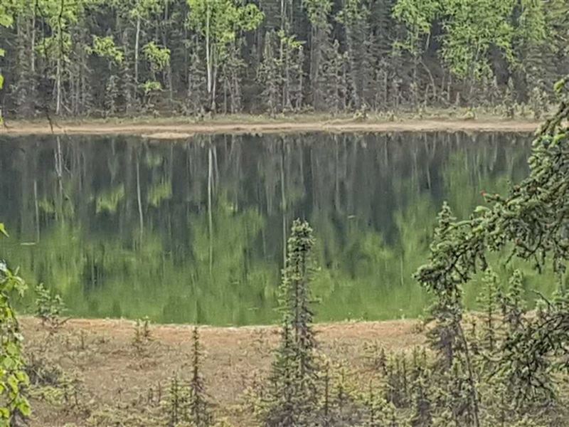 Lakefront Living on 3.48 Acres : Big Lake : Matanuska-Susitna Borough : Alaska