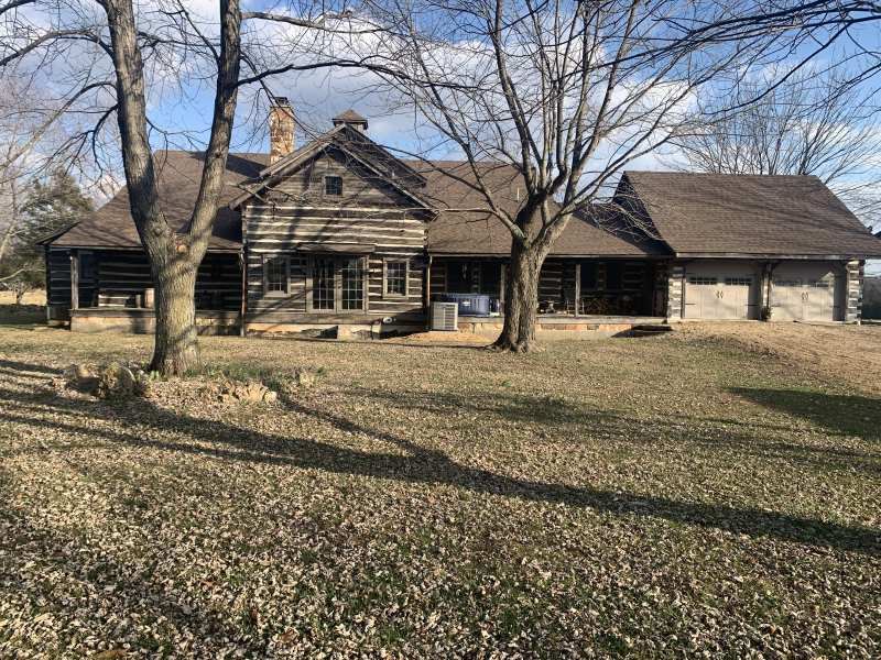 Log Home with Land : Cuba : Crawford County : Missouri