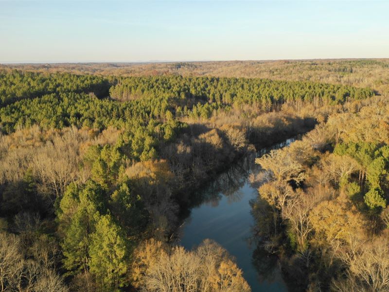 Saluda River Frontage : Belton : Anderson County : South Carolina