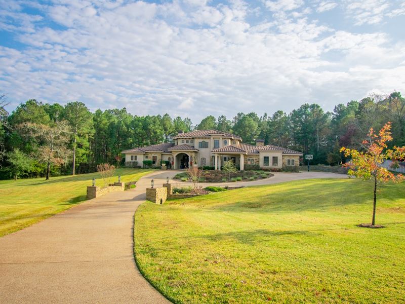 Stunning Custom Country Home : Henderson : Rusk County : Texas