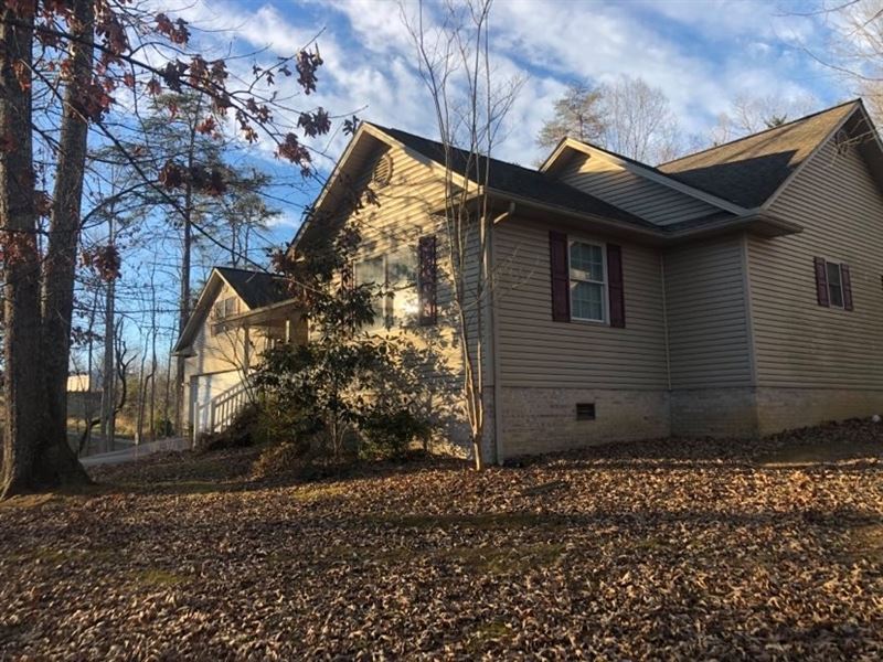 Home & 2 Lots in Albany, KY : Albany : Clinton County : Kentucky
