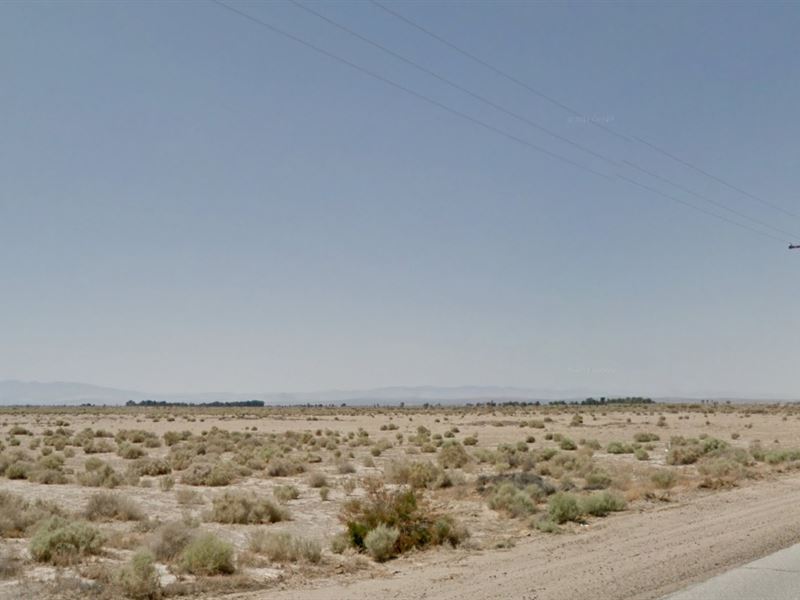 2.58 Acres in Los Angeles County : Palmdale : Los Angeles County : California