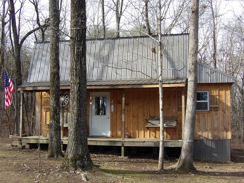 Cabin in The Mountains : Dunlap : Sequatchie County : Tennessee
