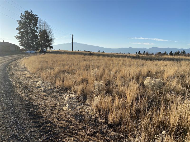 Stunning Lake Views with Utilities : Chiloquin : Klamath County : Oregon