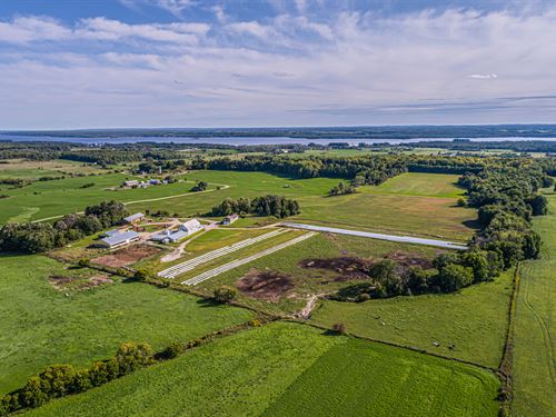River View Dairy Family Farm : Shawville : Canada