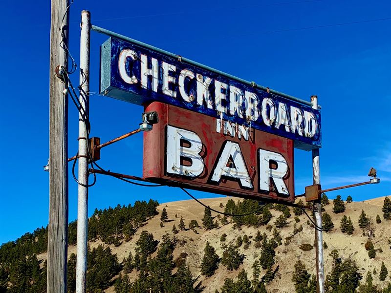 Checkerboard Inn and Bar : Checkerboard : Meagher County : Montana