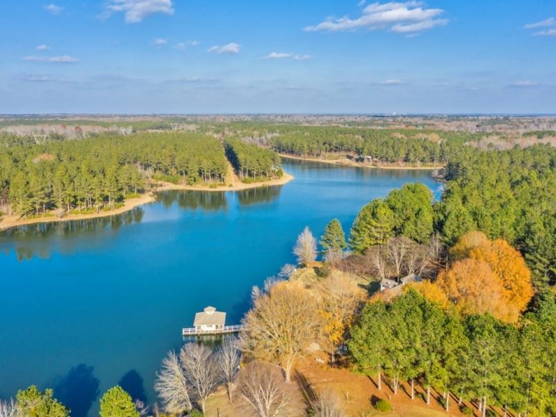 Premier Lakefront Recreational Prop : Aberdeen : Monroe County : Mississippi