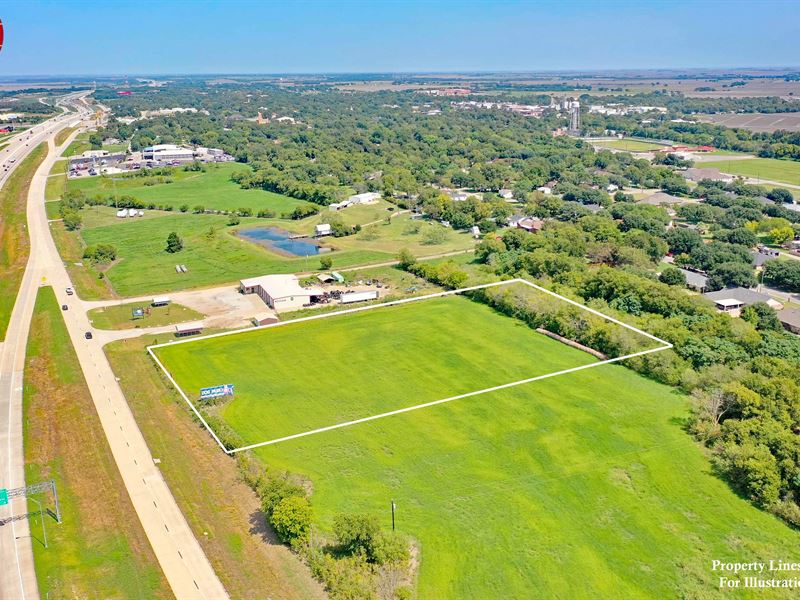 4+ Acres Ih35, McLennan CO Land for Sale in West, McLennan County