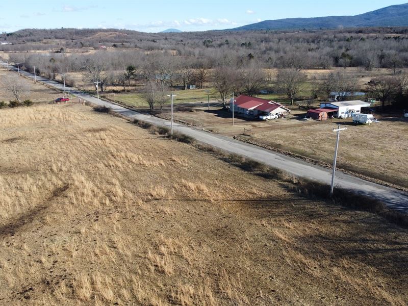 Country Homesite and Ranch : Shady Point : Le Flore County : Oklahoma
