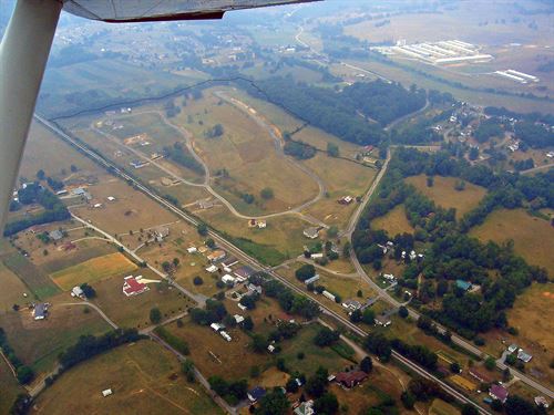Beautiful Flat Lot in Subdivision : Abingdon : Washington County : Virginia