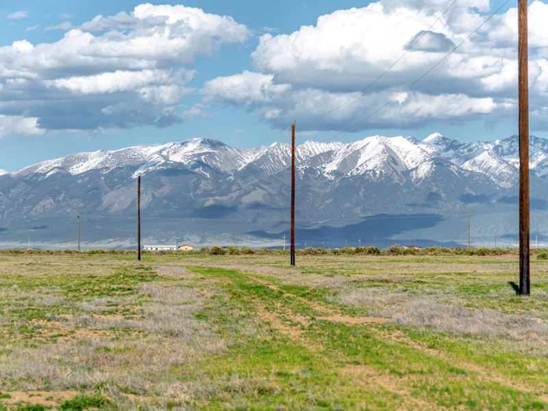 Electricity & Views Near Sand Dunes : Alamosa : Alamosa County : Colorado