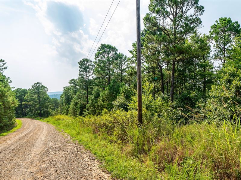 Wooded w Utilities Bordering Creek : Tuskahoma : Latimer County : Oklahoma