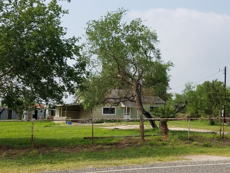 Price Drop, 20 Acres, Barn : Alice : Jim Wells County : Texas