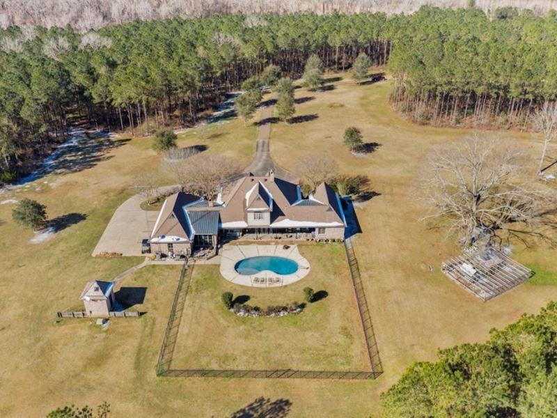 6 Bed/5 Bath Home, Guest Home, Luxu : Woodville : Wilkinson County : Mississippi