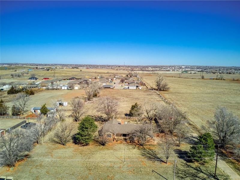 721 W Lakeview Street, Elk City OK : Elk City : Beckham County : Oklahoma
