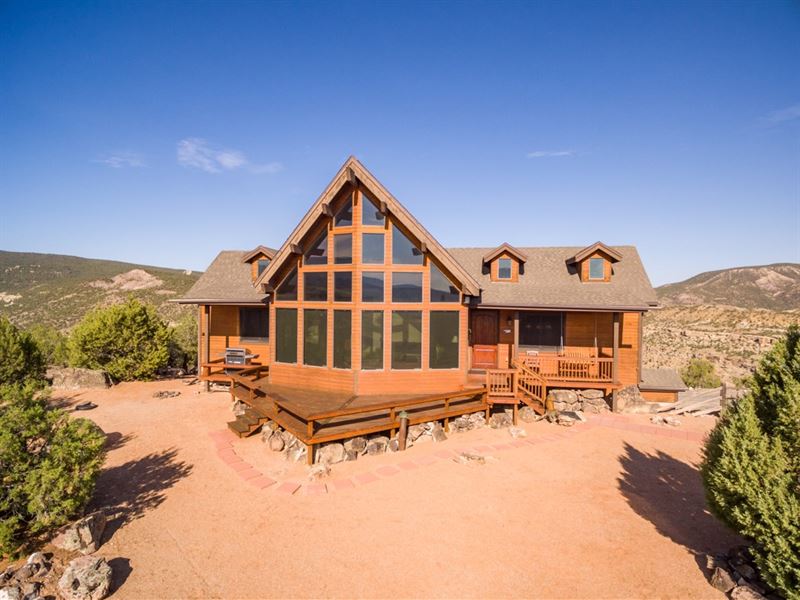 Colorado Luxury Hunting Ranch House : Mesa : Mesa County : Colorado