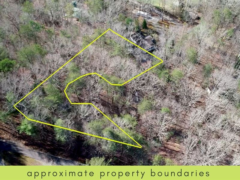 Mobile Home on Unrestricted Land : Hiawassee : Towns County : Georgia