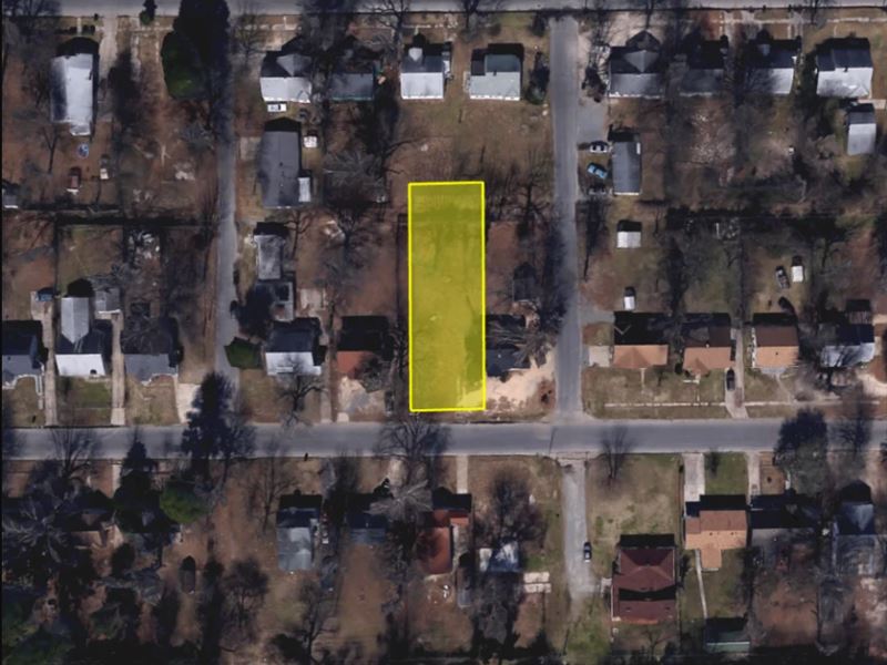 .21 Acres in Pine Bluff, Arkansas : Pine Bluff : Jefferson County : Arkansas