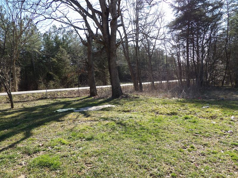 Beautiful Farm with Creek, Houses : Pikevile : Bledsoe County : Tennessee