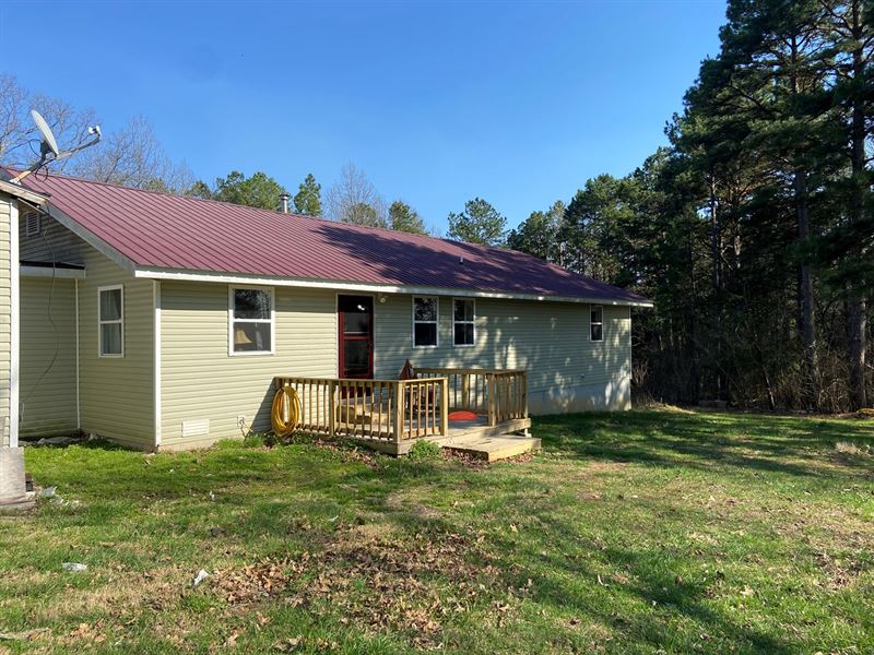 Private Setting, Home and Land : Cabool : Texas County : Missouri