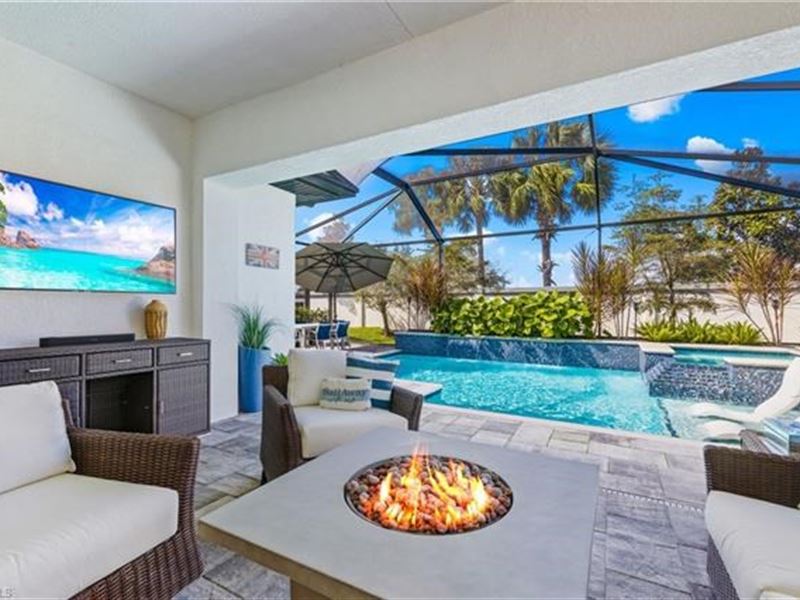 Naples, FL Luxury Home, Salt Water : Naples : Collier County : Florida