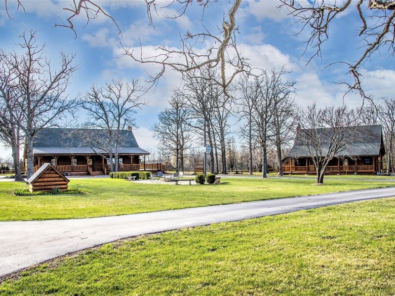 Hayes Haven Ranch, Two Beautiful : Stockton : Cedar County : Missouri