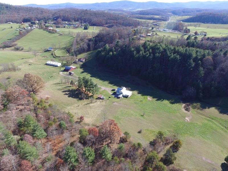 Remodeled Historic Home 49 Acre : Crockett : Wythe County : Virginia