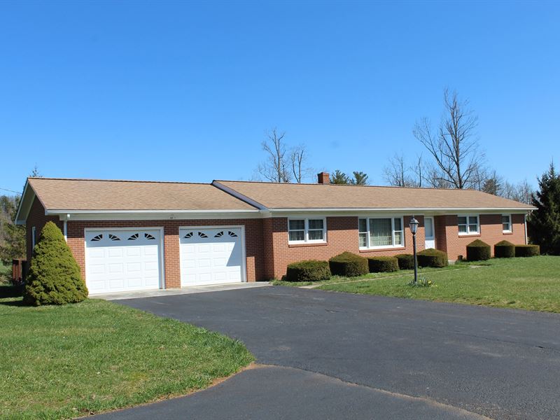 Brick Ranch Style Home Located : Meadows Of Dan : Patrick County : Virginia