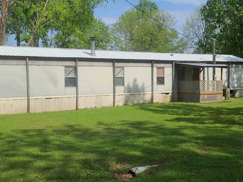 Lakefront Home in Columbia LA : Columbia : Richland Parish : Louisiana