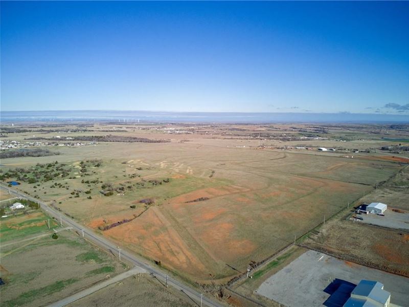 W 20th Street, Elk City, Oklahoma : Elk City : Beckham County : Oklahoma