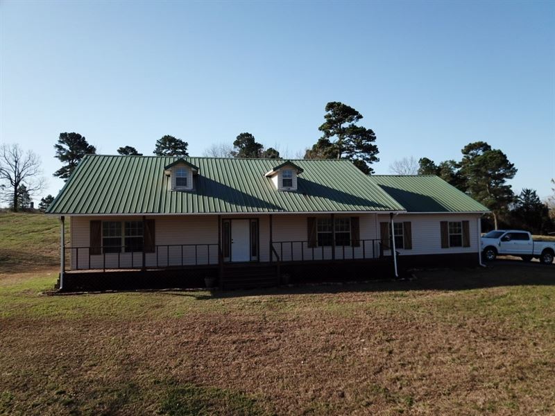Country Home with Pond On 20 Acres : Wister : Le Flore County : Oklahoma