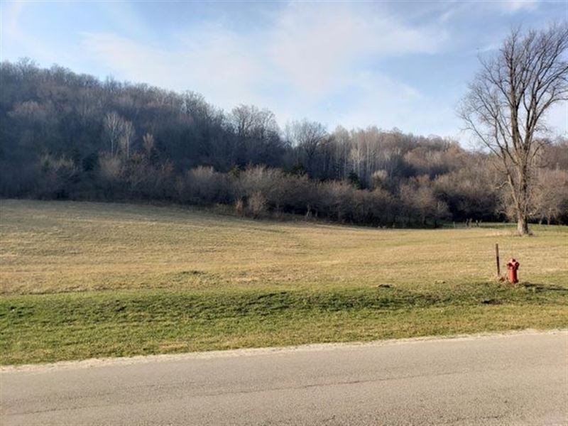 South Facing, Gentle Slope : Soldiers Grove : Crawford County : Wisconsin