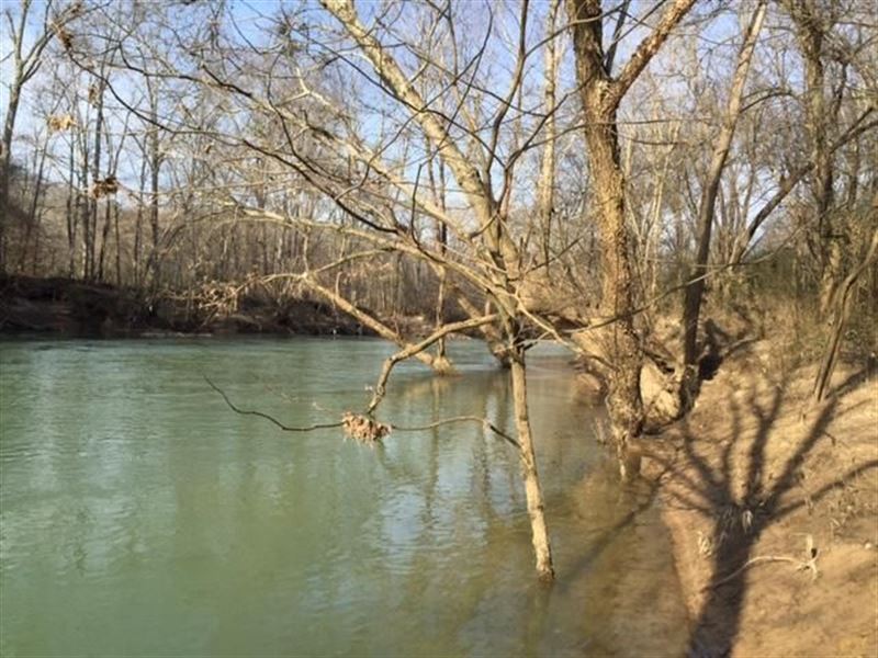 70+/- Acres Fronts Sequatchie River : Jasper : Marion County : Tennessee