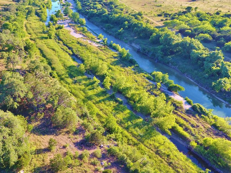 Riverfront Property Exclusive : Bandera : Bandera County : Texas