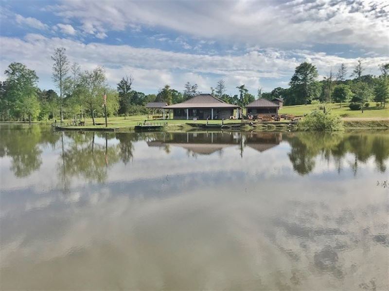 1030 Diane Circle : Summit : Pike County : Mississippi