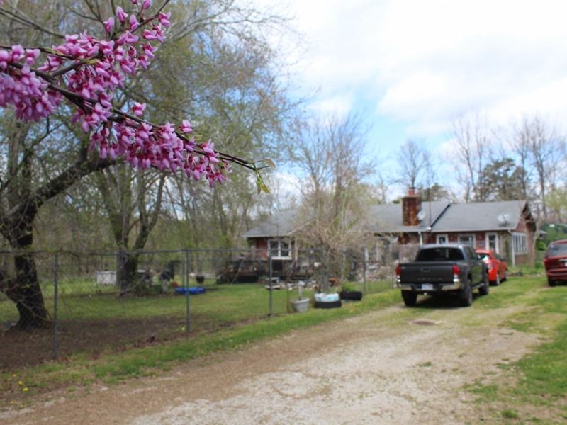 Budget Friendly 3 Bedroom Home : Mountain View : Stone County : Arkansas