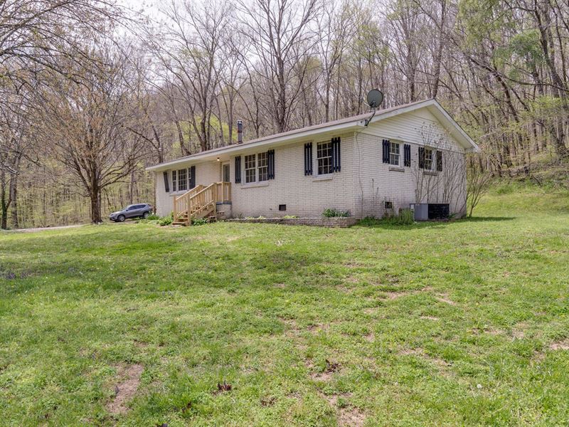 Country Home Acreage Linden : Linden : Perry County : Tennessee