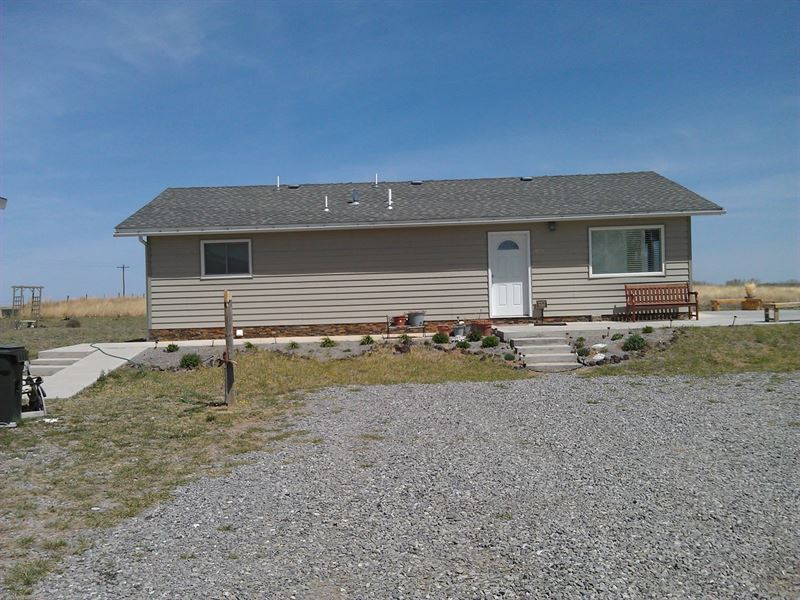 Lake House in Coldwater, Kansas : Coldwater : Comanche County : Kansas