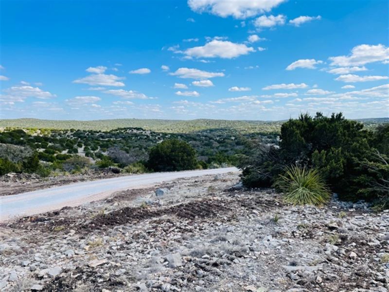Newby Hills, Lot 21 : Rocksprings : Edwards County : Texas