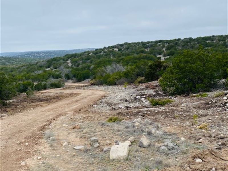 Newby Hills, Lot 24 : Rocksprings : Edwards County : Texas