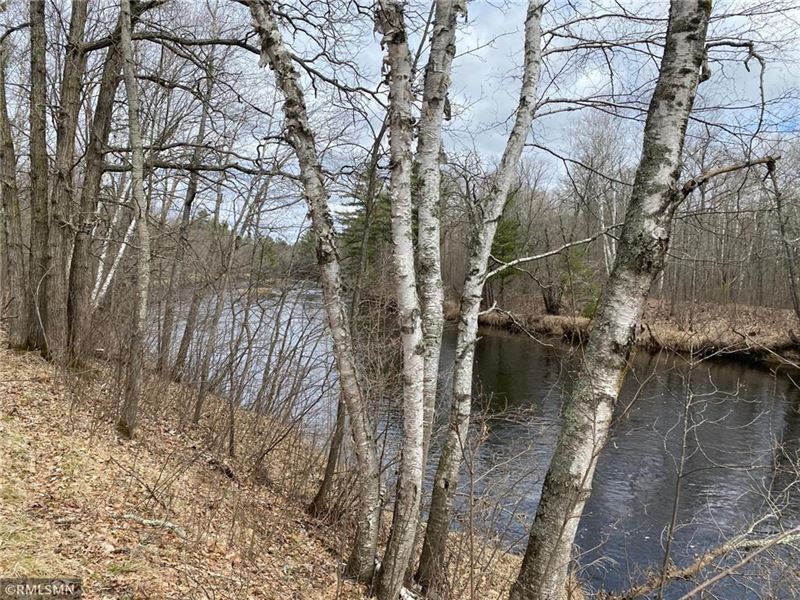 4 Acres Along Kettle River Willow : Willow River : Pine County : Minnesota