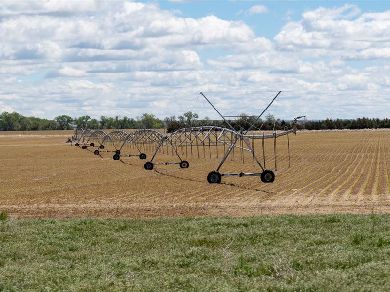 Lazy R4 Irrigated Farm : Morrill : Sioux County : Nebraska
