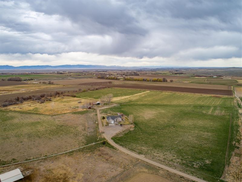Paradise Valley Equestrian/Farm : Riverton : Fremont County : Wyoming