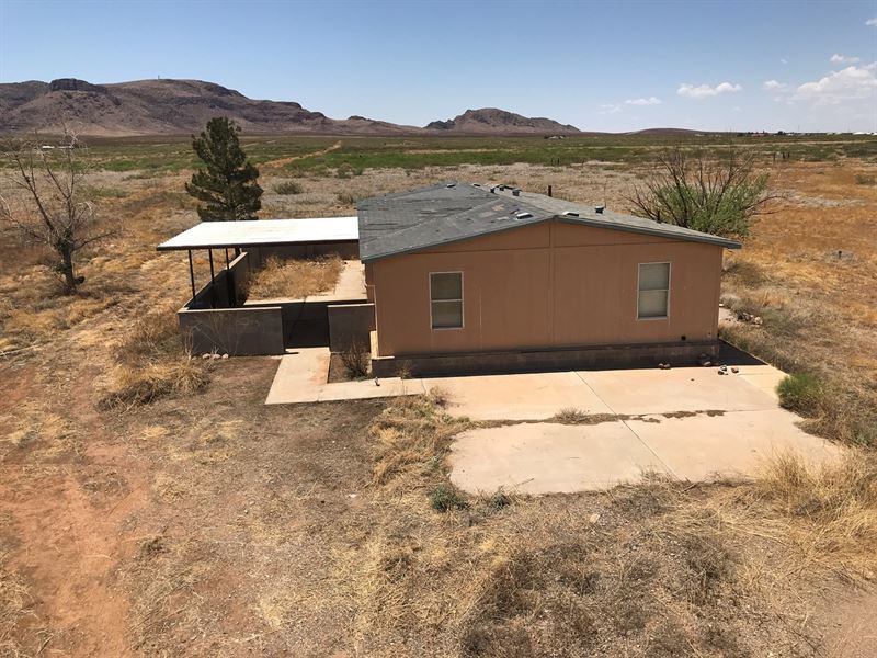 Home for Sale in Deming NM : Deming : Luna County : New Mexico