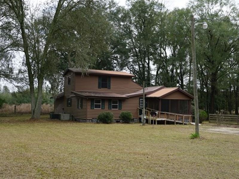 Hurry Before This One Is Gone : Live Oak : Suwannee County : Florida