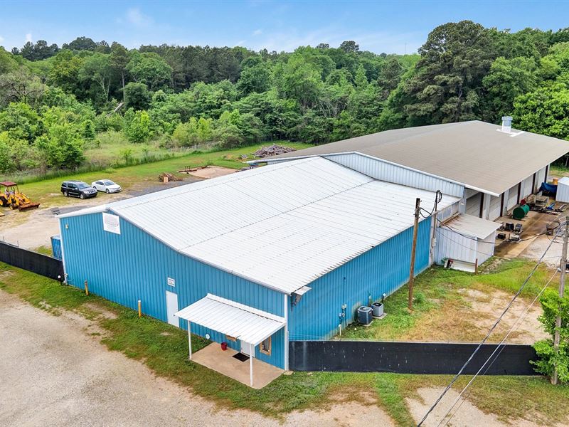 Commercial Property Auction : Longview : Gregg County : Texas